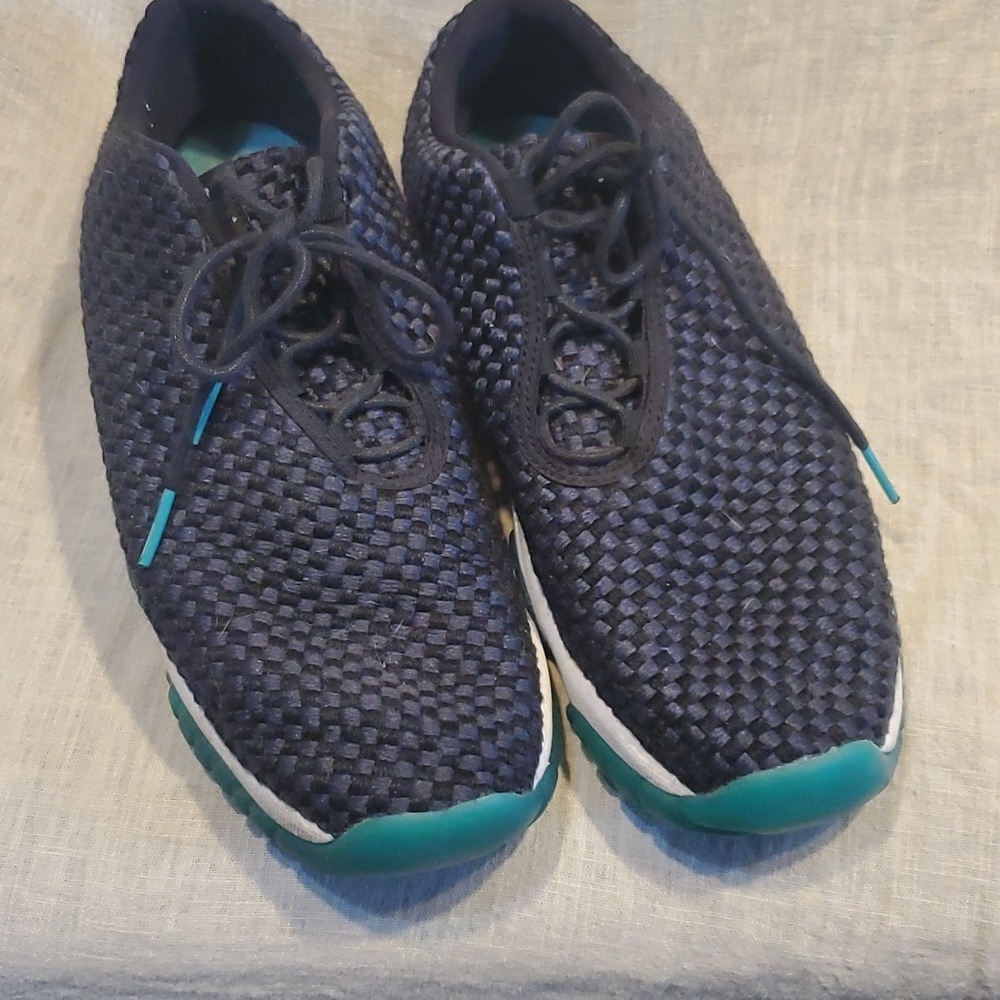 Nike Air Jordan Future Grey Fresh Mint Kicks SZ 7Y
